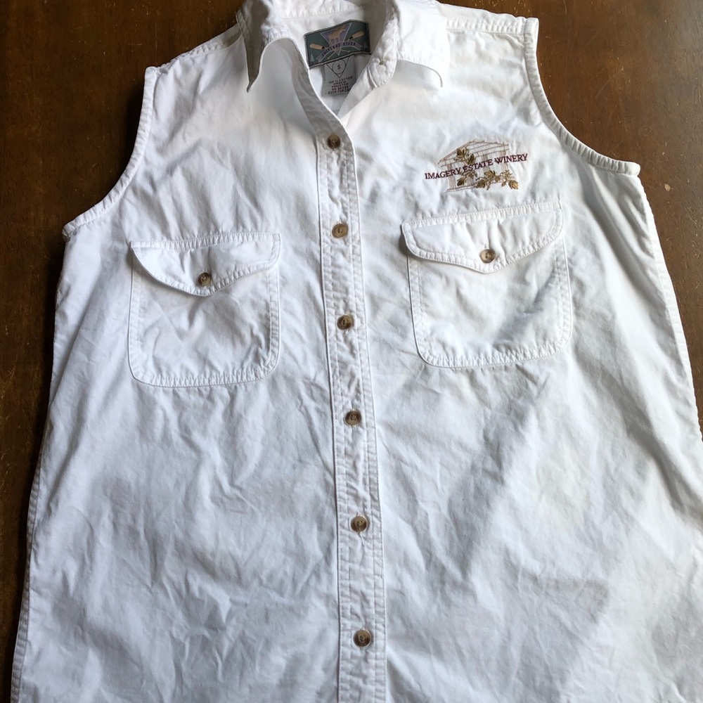 Rare Imagery Estate Winery White Shirt, Size Small